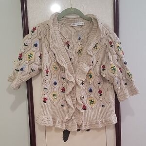 Zara Cream Knit Cardigan with Multicolor Floral Embroidery